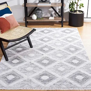SAFAVIEH Augustine Collection Accent Rug - 4' x 6', Grey & Ivory, Moroccan Trellis Boho Rustic Fringe Cotton Design, Easy Care, Ideal for High Traffic Areas in Entryway, Living Room, Bedroom (AGT730F)