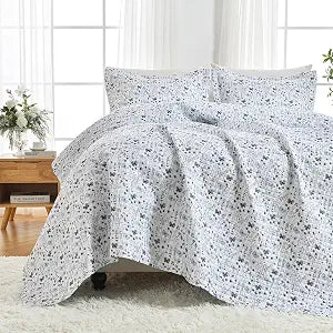 HollyHOME 3 Pieces Reversible Quilt Set, Ink Wash Butterfly Floral Design Microfiber Bedspread Bed Cover for All Season, Includes 1 Quilt, 2 Pillow Shams (King, 102"x96")