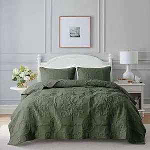 Damask Quilt California Cal King Size Bedding Sets 2 Pillow Shams, Oversized Boho Bedspread Lightweight Soft Farmhouse Vintage Coverlet Jacquard Pattern Bed Cover for All Season, 3 Pieces, Moss Green