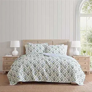 Martha Stewart - Queen Quilt Set, 100% Soft Cotton Floral Bedding for Year Round Comfort, 3 Piece Bed Set with Matching Pillowcases (Chloe Green)