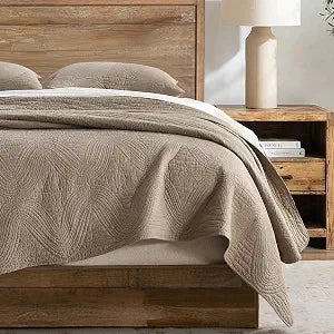 HORIMOTE HOME Taupe 100% Cotton Quilt Queen Size - Modern Waved Quilting, Pre-Washed Soft Breathable Cotton Bedding Set with 2 Pillowcases, Cozy Lightweight Bedspread Coverlet for All Season