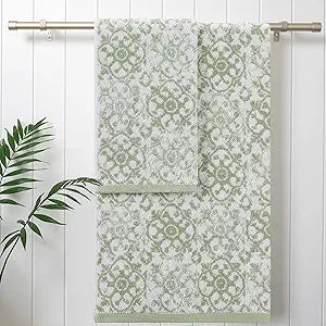 Jessica Simpson  Bath Towel 4 Piece Set, Aziza, Premium Bathroom Dcor, Includes 2 Hand Towels and 2 Shower Towels, 100% Cotton & Machine Washable, Frosty Green