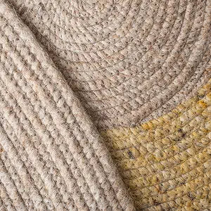 SAFAVIEH Braided Round Rug 3', Wool Gold & Beige BRD908D