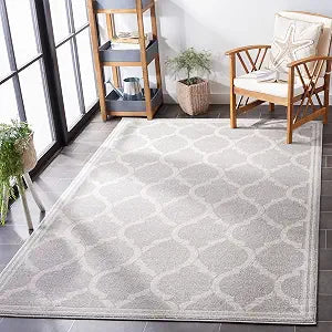 SAFAVIEH Amherst Collection Accent Rug - 4' x 6', Light Grey & Ivory, Trellis Design, Non-Shedding & Easy Care, Ideal for High Traffic Areas in Entryway, Living Room, Bedroom (AMT415B)