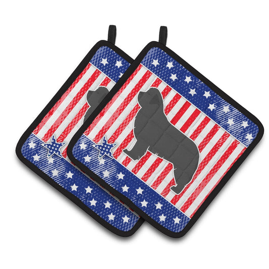 Carolines Treasures BB3364PTHD Patriotic Newfoundland Pair of Pot Holders , 7.5HX7.5W, multicolor