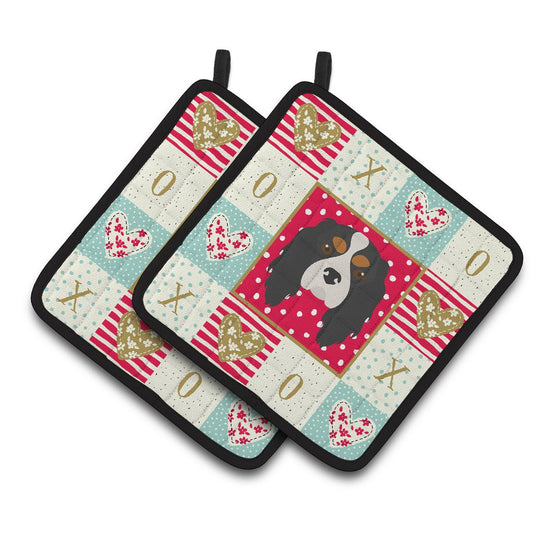 Carolines Treasures CK5189PTHD 7.5 x 7.5 in. Cavalier King Charles Spaniel Love Pair of Pot Holders