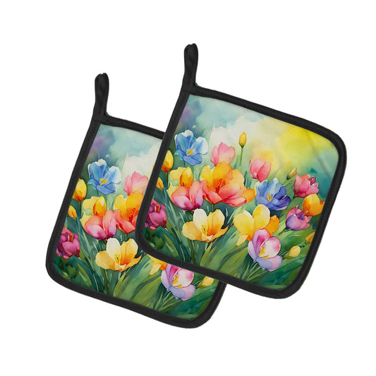 Carolines Treasures DAC1565PTHD 7.5 x 7.5 in. Freesias in Watercolor Pot Holders - Set of 2