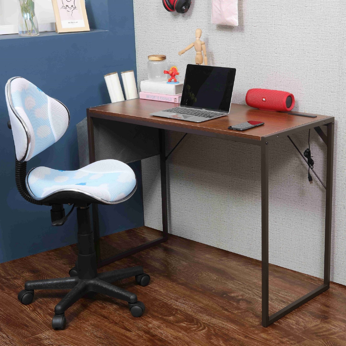 JJS Small Computer Desk Simple Style Writing Desk for Small Spaces 48 Inch Home Office Modern Student Study Laptop Writing Table with Storage Bag USB Hub, White/Pink