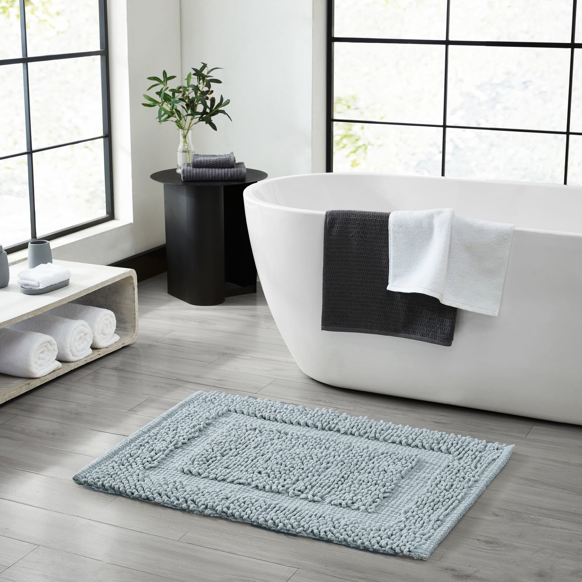 Jean Pierre New York Sophie Border 100% Cotton Bath Mat - Non-Slip Bath Rug - Pale Blue - 17" x 24"