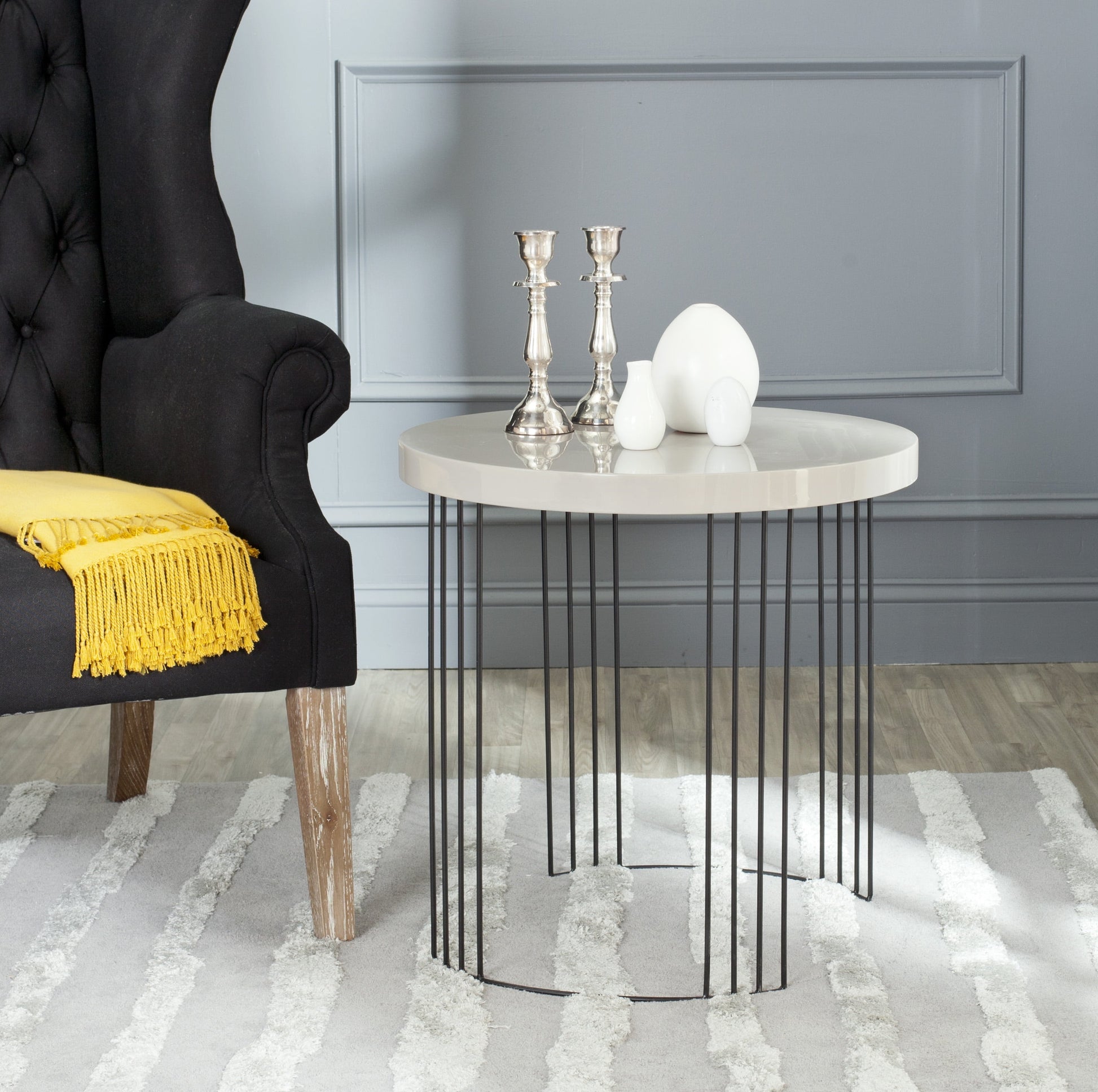 SAFAVIEH Kelly Mid Century Solid Lacquer Side Table, Taupe/Black