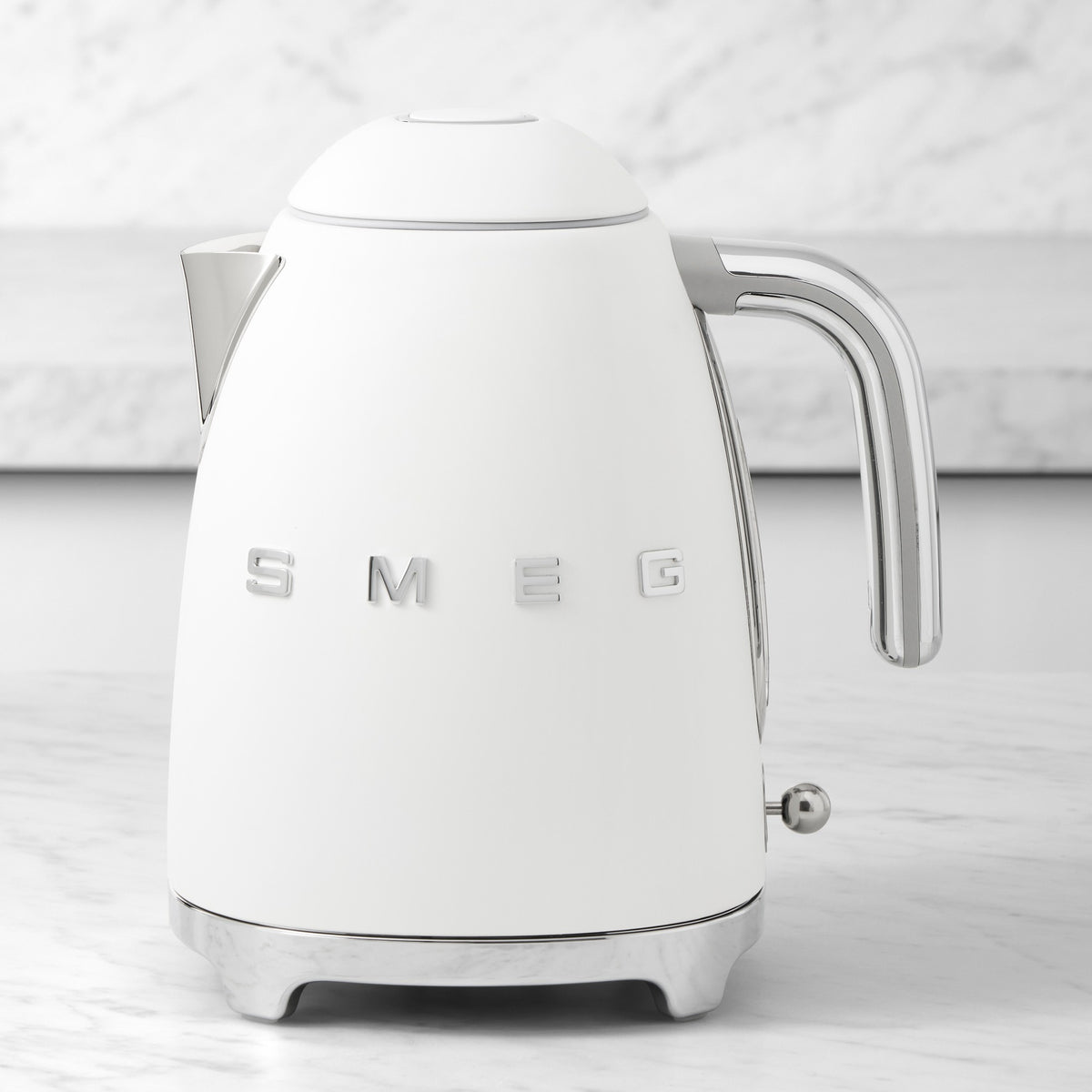SMEG Electric Kettle,Matte White,