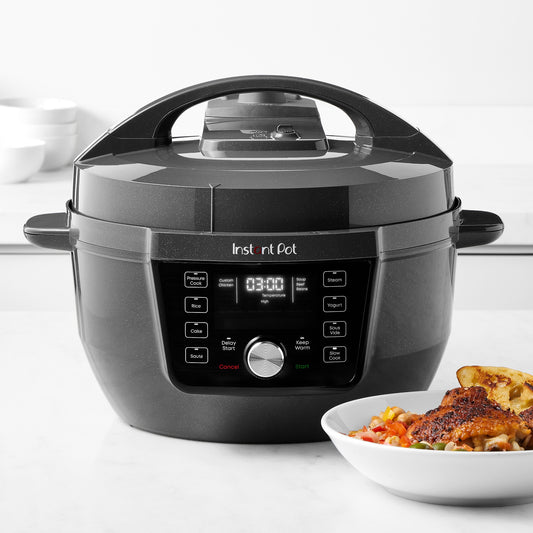 Instant Pot RIO Wide Plus Pressure Cooker, 7 1/2-qt,,